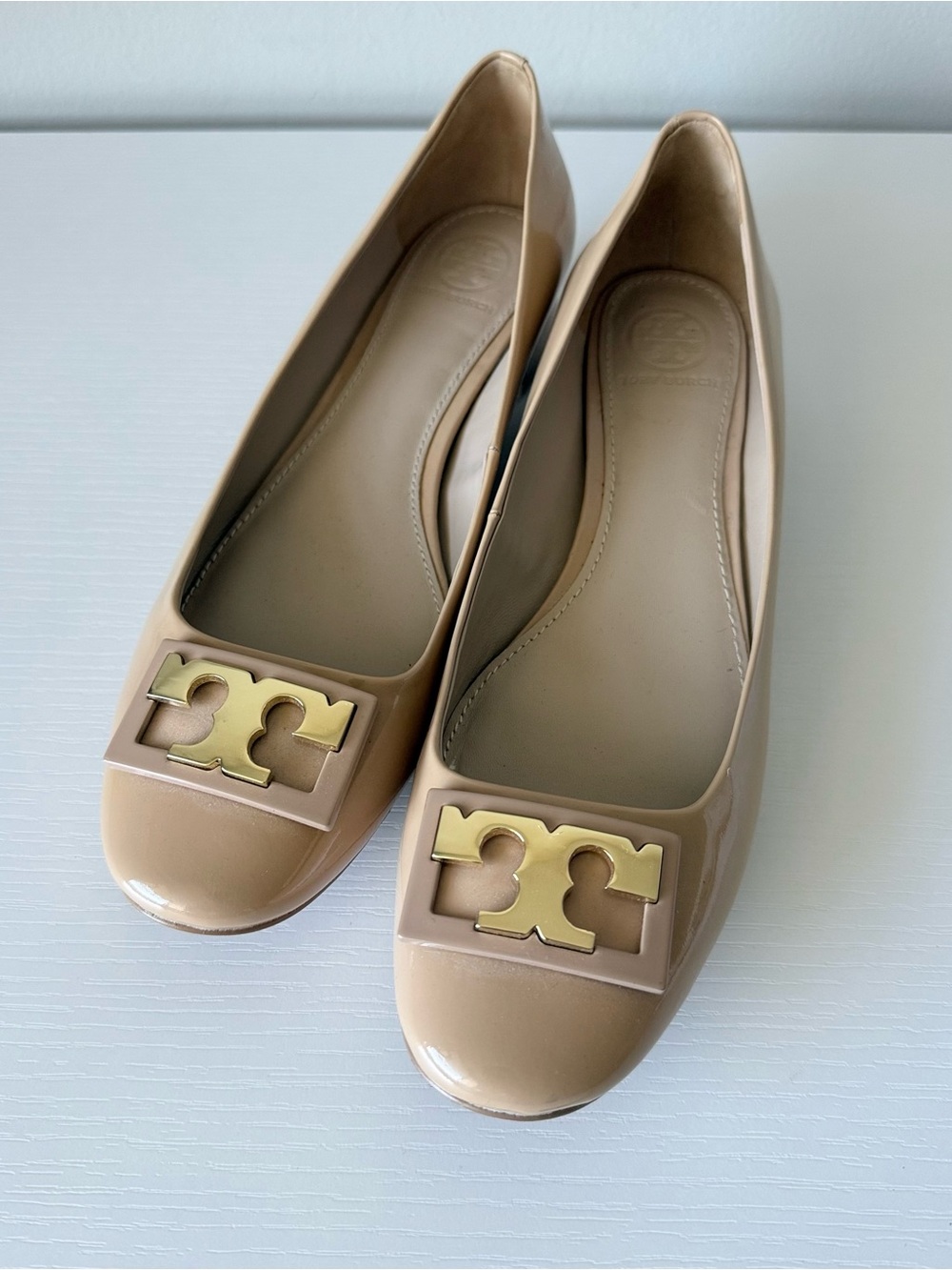 Elegant Tory Burch patent leather block heel US 7.5